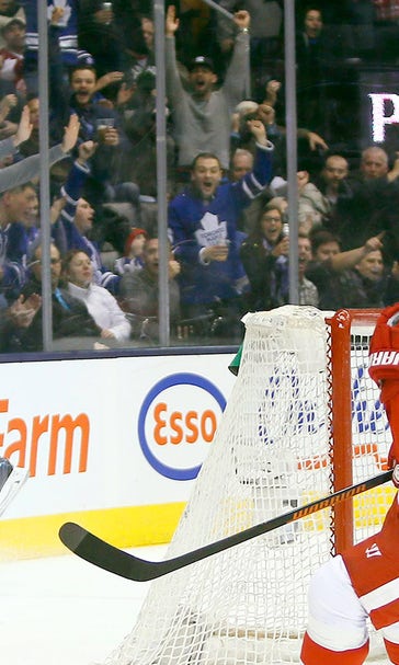 Panik, Bernier lead Maple Leafs over Red Wings again